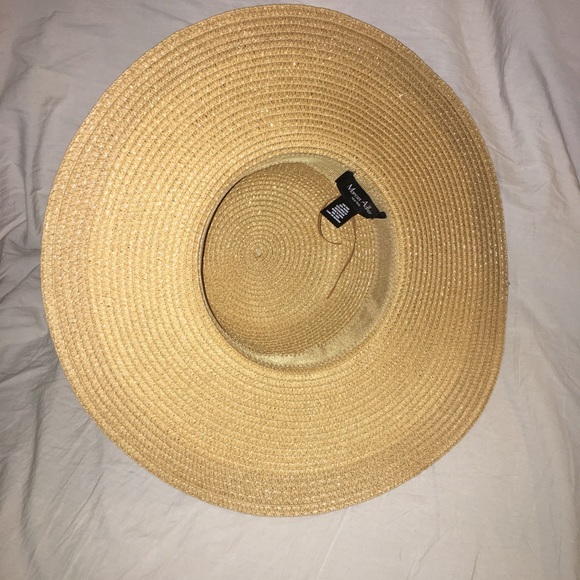 Marcus Adler hat - Picture 2 of 3